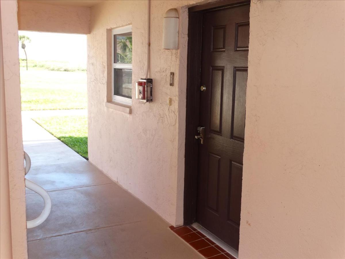 Spanish Main Unit 1- Direct Oceanfront Condo! Cocoa Beach Exterior photo